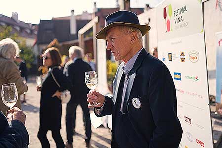 Zahájení Festivalu vína Český Krumlov® na vinici v Klášterní zahradě 7. 10. 2022, foto: Tomáš Kasal (10/64)