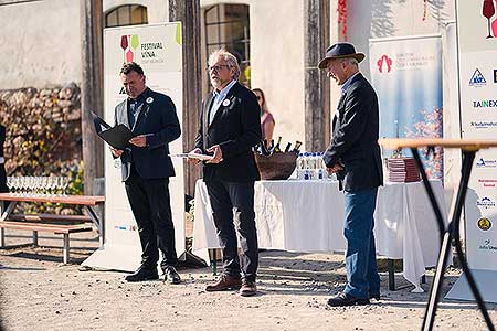 Zahájení Festivalu vína Český Krumlov® na vinici v Klášterní zahradě 7. 10. 2022, foto: Tomáš Kasal (33/64)