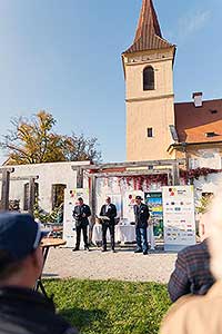 Zahájení Festivalu vína Český Krumlov® na vinici v Klášterní zahradě 7. 10. 2022, foto: Tomáš Kasal (36/64)