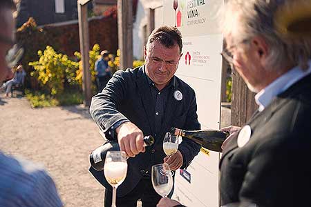 Zahájení Festivalu vína Český Krumlov® na vinici v Klášterní zahradě 7. 10. 2022, foto: Tomáš Kasal (45/64)