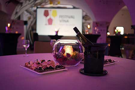 Festival vína Český Krumlov® - zahajovací večer, Egon Schiele Art Centrum 7. 10. 2022, foto: Tomáš Kasal (90/94)