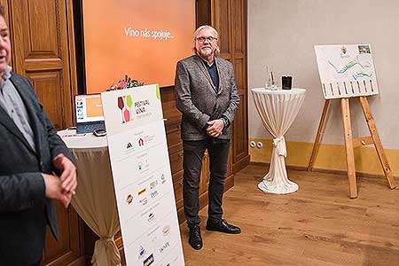 Víno nás spojuje – Weingut Künstler (DE) & Filip Mlýnek (CZ) – 13. 11. 2021, foto: Tomáš Kasal (7/92)