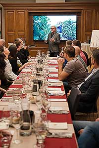 Víno nás spojuje – Weingut Künstler (DE) & Filip Mlýnek (CZ) – 13. 11. 2021, foto: Tomáš Kasal (14/92)