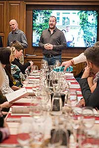 Víno nás spojuje – Weingut Künstler (DE) & Filip Mlýnek (CZ) – 13. 11. 2021, foto: Tomáš Kasal (20/92)