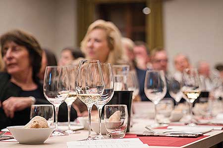 Víno nás spojuje – Weingut Künstler (DE) & Filip Mlýnek (CZ) – 13. 11. 2021, foto: Tomáš Kasal (29/92)