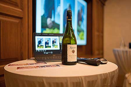 Víno nás spojuje – Weingut Künstler (DE) & Filip Mlýnek (CZ) – 13. 11. 2021, foto: Tomáš Kasal (49/92)