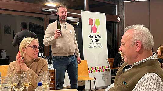 Vína z Dunajovských kopců s Jindrou Kadrnkou a Filipem Mlýnkem, 22.11.2022 (2/5)
