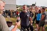 Zahájení Festivalu vína Český Krumlov® na jižních terasách zámku 6. 10. 2023, foto: Tomáš Kasal (38/62)