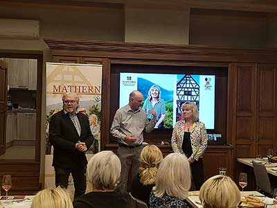 Weingut Mathern – Ryzlinky z&nbsp;Nahe, renesanční sál u&nbsp;radnice 2. 11. 2023 (1/6)