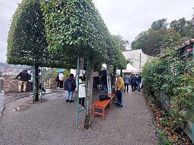 Zahájení Festivalu vína Český Krumlov® na vyhlídkové terasa u&nbsp;V. nádvoří 4. 10. 2024 (8/23)