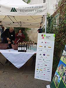 Zahájení Festivalu vína Český Krumlov® na vyhlídkové terasa u&nbsp;V. nádvoří 4. 10. 2024 (16/23)