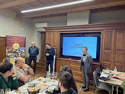 Festival vína Český Krumlov® – Klenoty salónu vín ČR představuje národní sommelierka Klára Kollárová, 24. 10. 2024 (2/17)