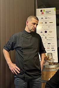 Festival vína Český Krumlov® – Michal Šetka představuje světové vinařky 2. 11. 2024 (18/28)