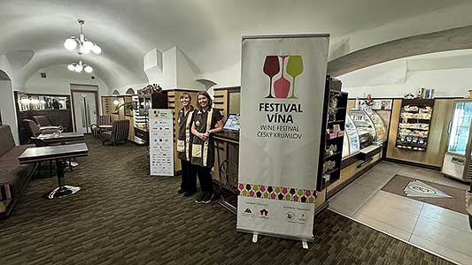 Festival vína Český Krumlov® – Bordeaux Grand Cru Classé „královská oblast“ a jak stárne Pomerol – Zlatko Míčka 8. 11. 2024 (1/16)