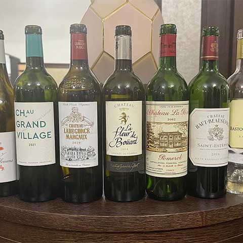 Bordeaux Grand Cru Classé „královská oblast“ a jak stárne Pomerol – Zlatko Míčka 8. 11. 2024