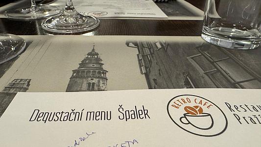 Rodinné vinařství Špalek - Vinařství roku 2024, Retro Café 8.10.2025 (5/17)