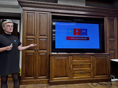 Klára Kollárová – Souboj chutí: Česko vs. svět, Renesanční sály u&nbsp;radnice 3. 10. 2025 (6/10)