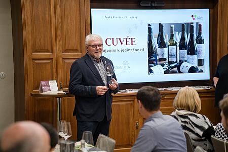 Essentia-studio: Cuvée – Spojením k&nbsp;jedinečnosti, Renesanční sály u&nbsp;radnice 18. 10. 2025 (11/44)