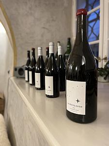 Malý aperitiv s&nbsp;vinařstvím La Grande Ourse - Pascal Chalon / Rhône, Bistro Na Krajíčku 24.10.2025 (1/6)