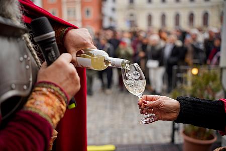 Příjezd svatého Martina a&nbsp;slavnostní otevření Svatomartinského vína 11. 11. 2025 (28/64)