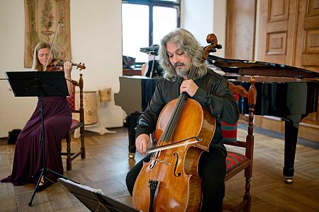 Víno v&nbsp;hudbě - Cesta kolem světa, Hotel Růže 9.11.2025 (6/56)