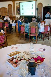 Víno v&nbsp;hudbě - Cesta kolem světa, Hotel Růže 9.11.2025 (19/56)