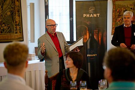 Víno v&nbsp;hudbě - Cesta kolem světa, Hotel Růže 9.11.2025 (30/56)