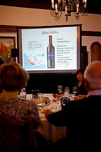 Víno v&nbsp;hudbě - Cesta kolem světa, Hotel Růže 9.11.2025 (40/56)