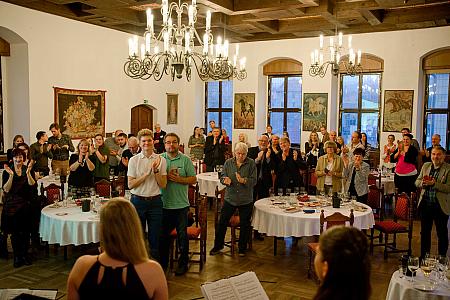 Víno v&nbsp;hudbě - Cesta kolem světa, Hotel Růže 9.11.2025 (52/56)