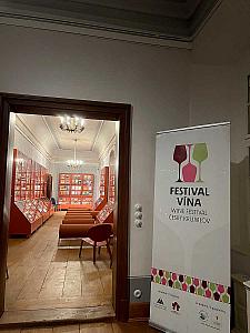 Víno a&nbsp;umění v&nbsp;Paláci ilustrace 14.11.2025 (14/22)